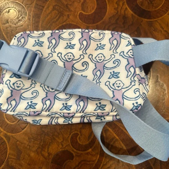 Roller Rabbit Blue Pouch - Picture 2 of 3